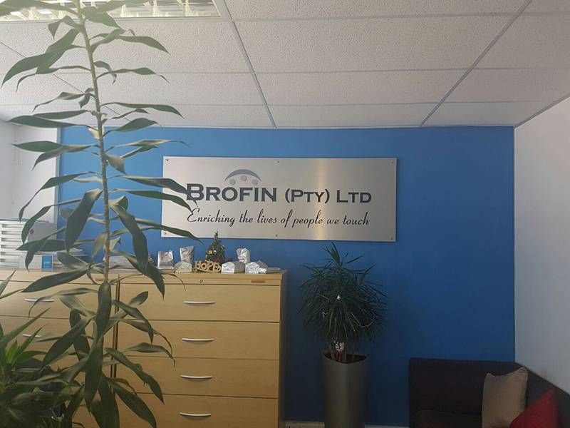 Vehicle Branding and Reception Signs